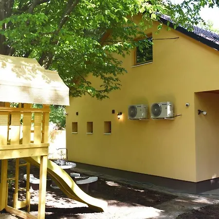Apartament Kincs Es Jurtaszallas